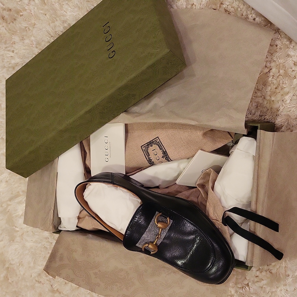 Gucci Black Leather Slip-On Loafers (Unisex)
